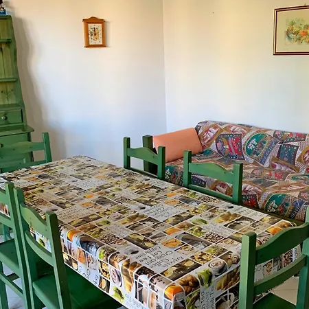 アパート Casa Romina By La Via Del Mare Viaggi E Vacanze ヴィッラシミーウス